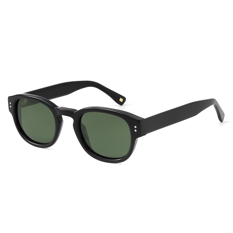 Shiny black, acetate, casual frame and temples with G15 color polarized lenses for 100% UV protection