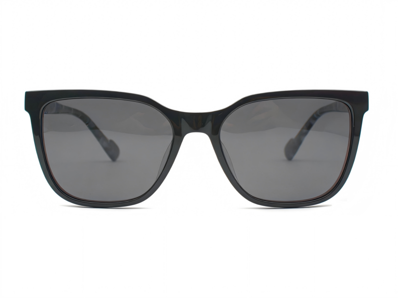 Elegant, full frame, in crystal dark blue color with matching tartaruga temples. Blue tartaruga clip on with smoke grey polarized lenses