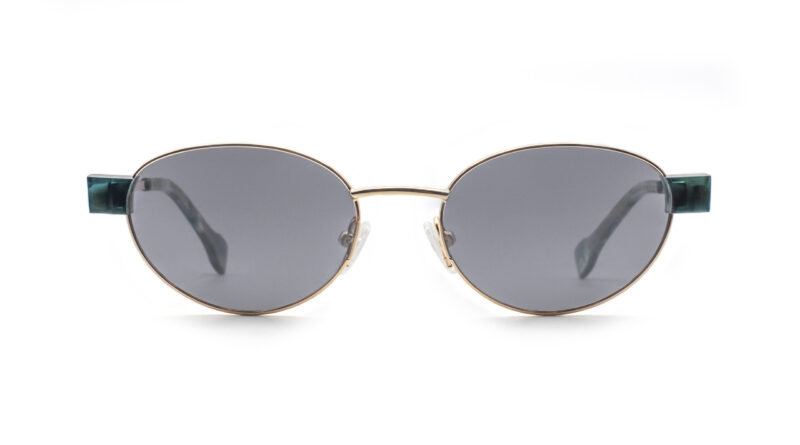Trendy, shiny gold tone, metallic frame and temples, with green acetate details and grey polarized lenses